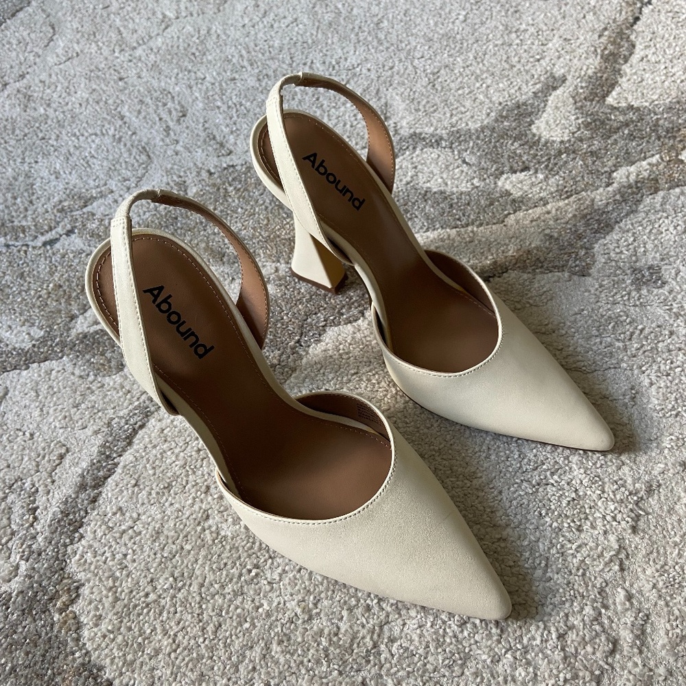 Abound // Annalise Slingback Pump // NWT